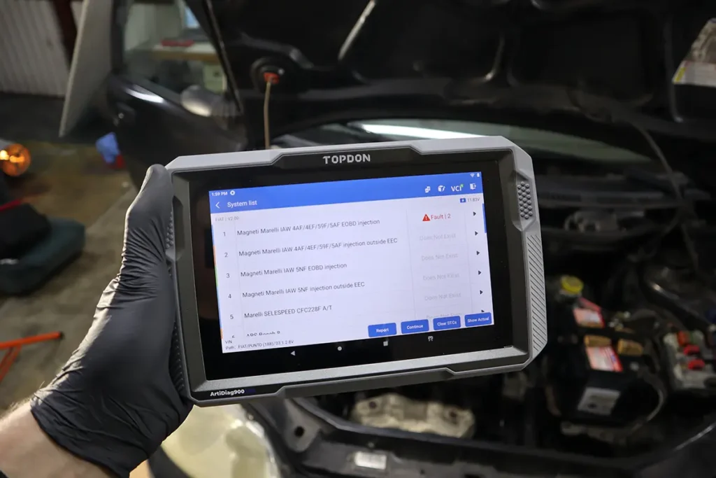Topdon ArtiDiag 900 Lite Review: Great for Used-Car Checks, Weak on Old Euro Cars 12 topdon3