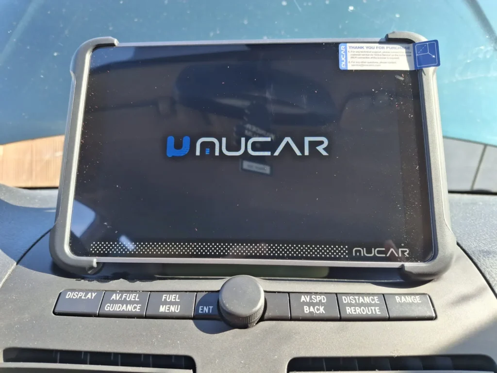 Mucar 892BT on dashboard