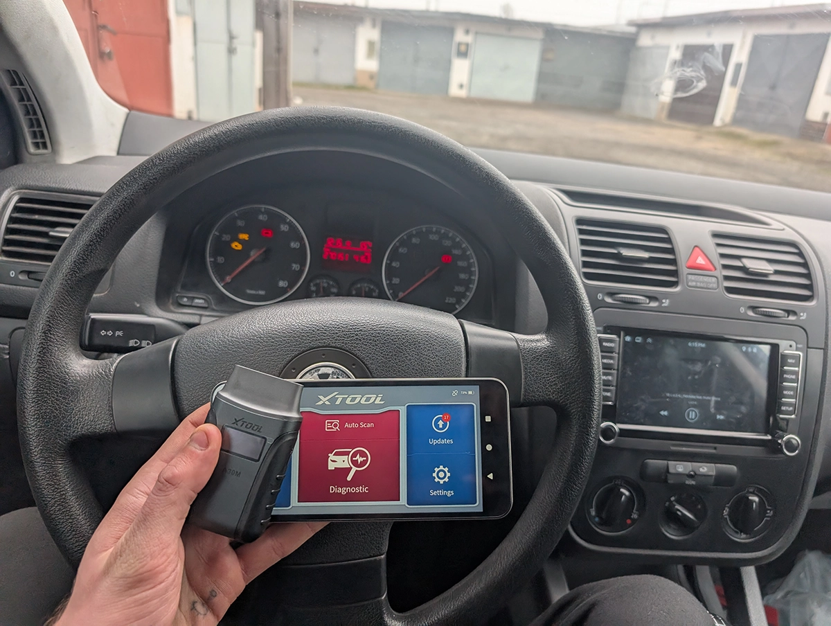 Xtool A30M vs volkswagen golf mk5