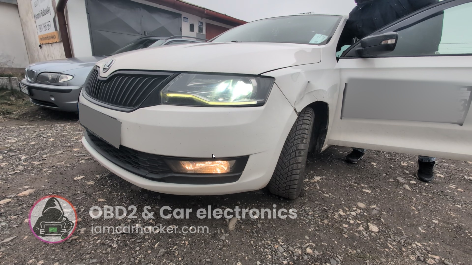 Rapid cornering lights