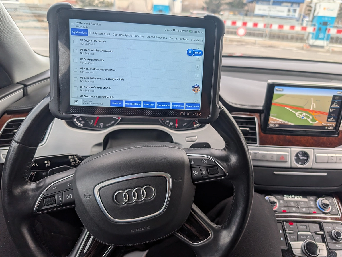 Scanning Audi A8 for faults.