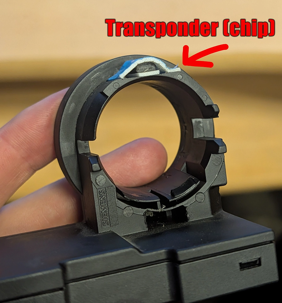 transponder hidden in immobox opel 2